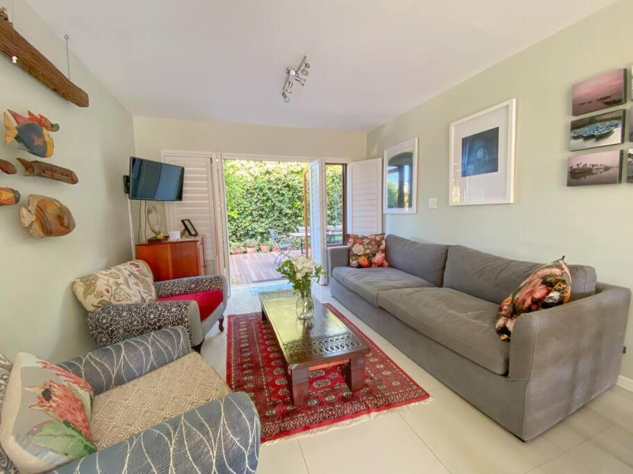 Kalk Bay-stylish 2bed With Private Deck & Seaviews - 10 Sjt *