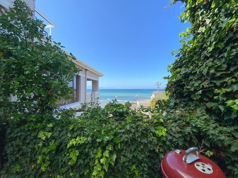 Kalk Bay-stylish 2bed With Private Deck & Seaviews - 10 Sjt Apartment Cape Town